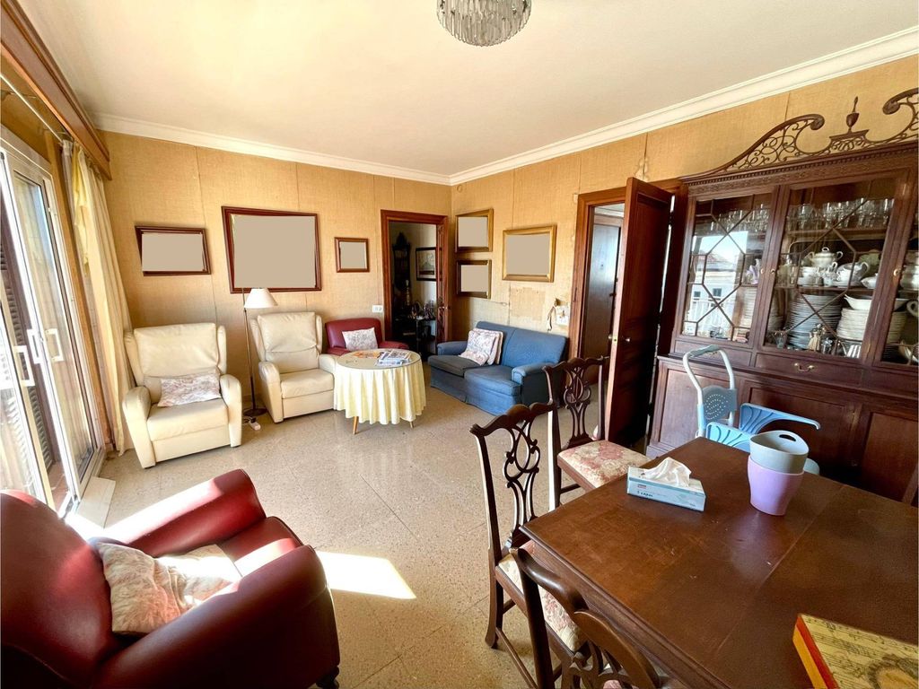 Luxury Apartment for sale in Maó, 490 000 €, Photo 5