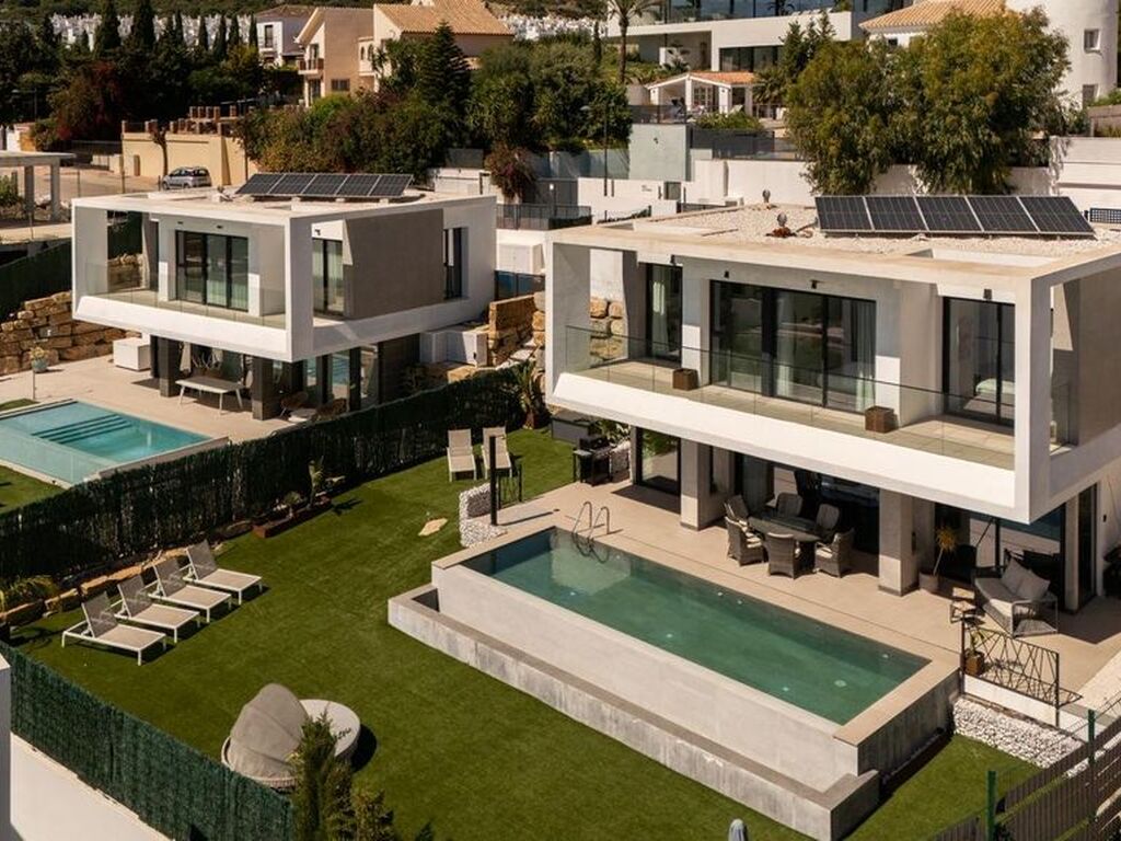 Maison de luxe à vendre à Estepona, 1 195 000 €, Photo 1
