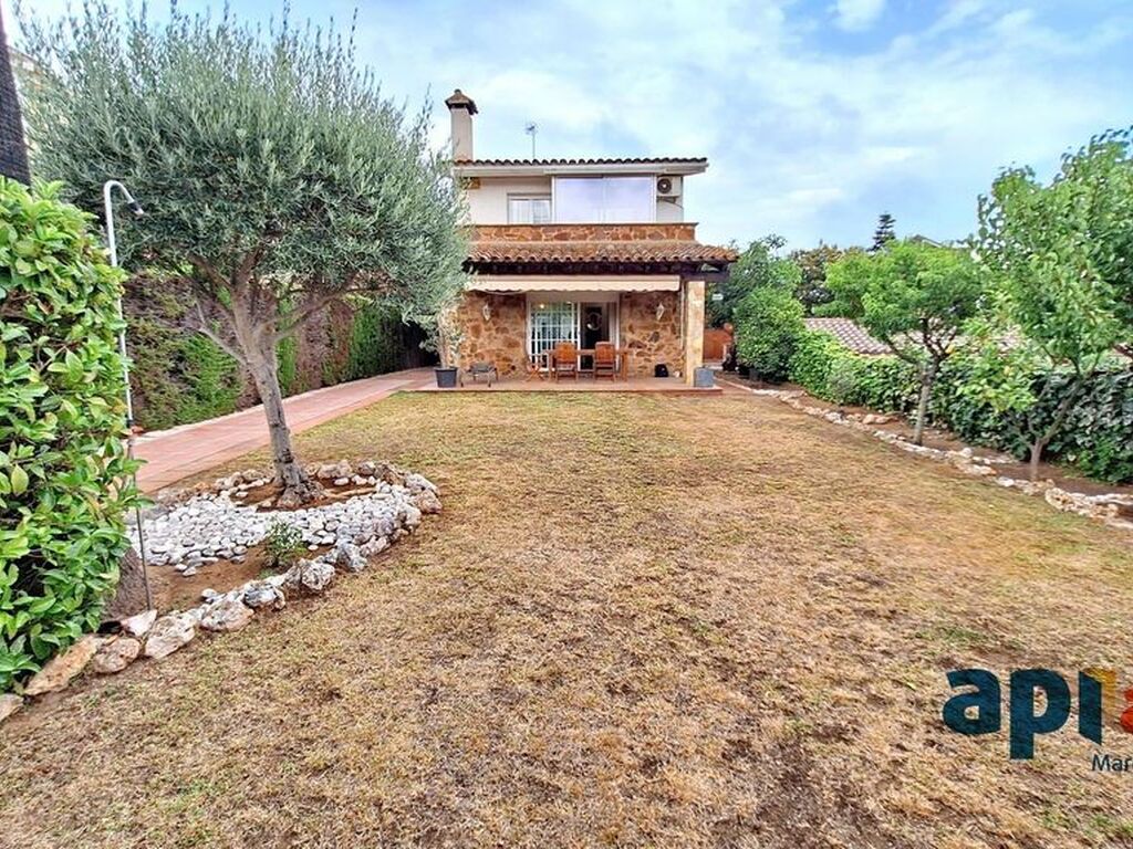Maison de luxe à vendre à Vilassar de Dalt, 740 000 €, Photo 1