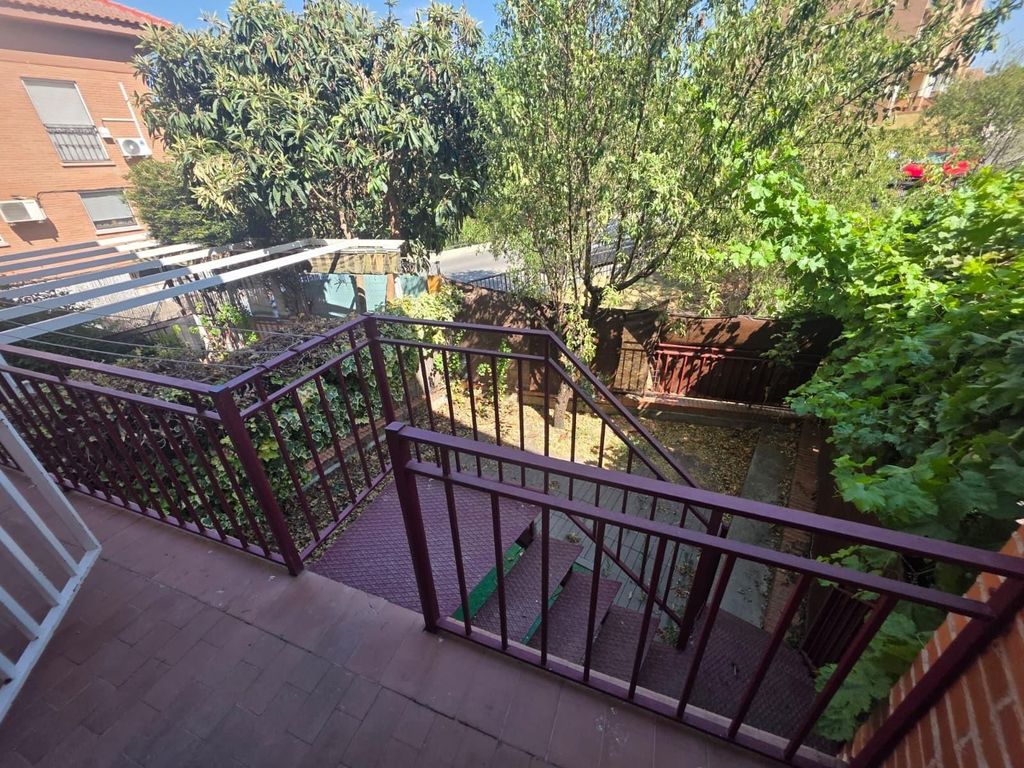 Maison de luxe à vendre à Algete, 430 000 €, Photo 1