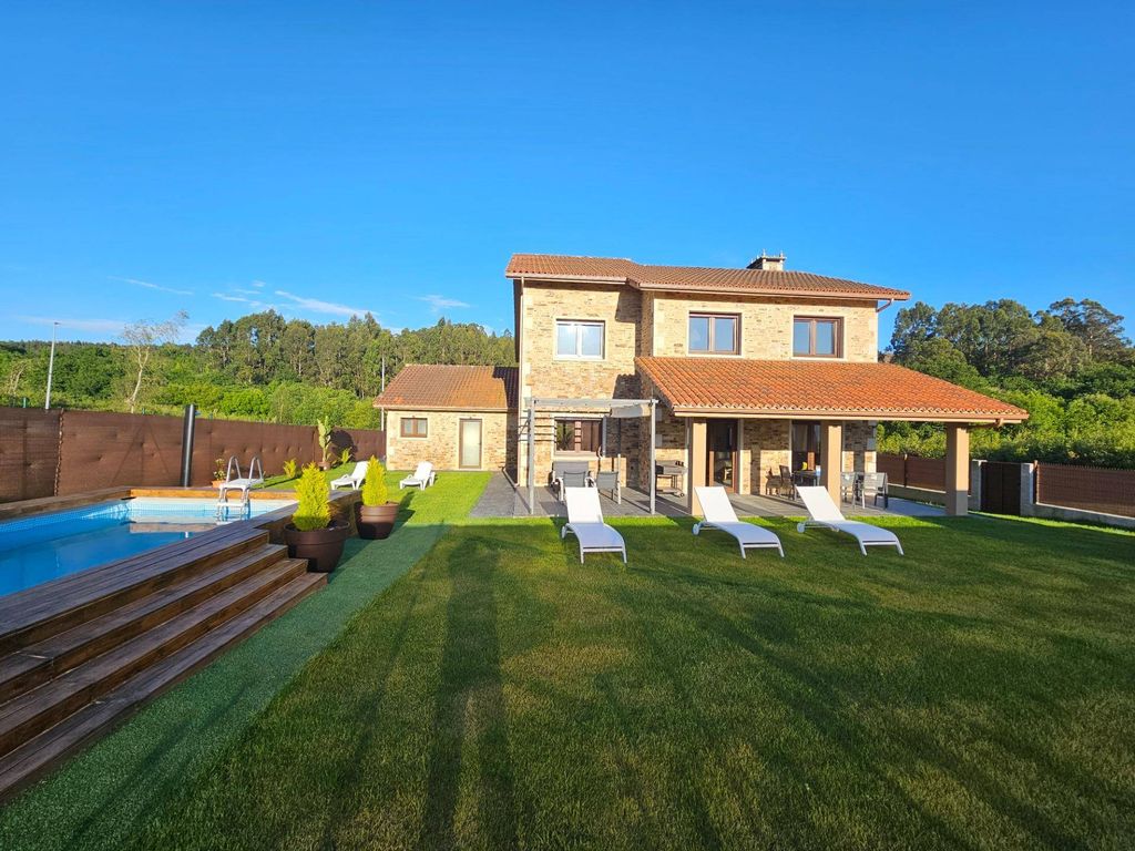 Luxury House for sale in Miño, 869 000 €, Photo 1