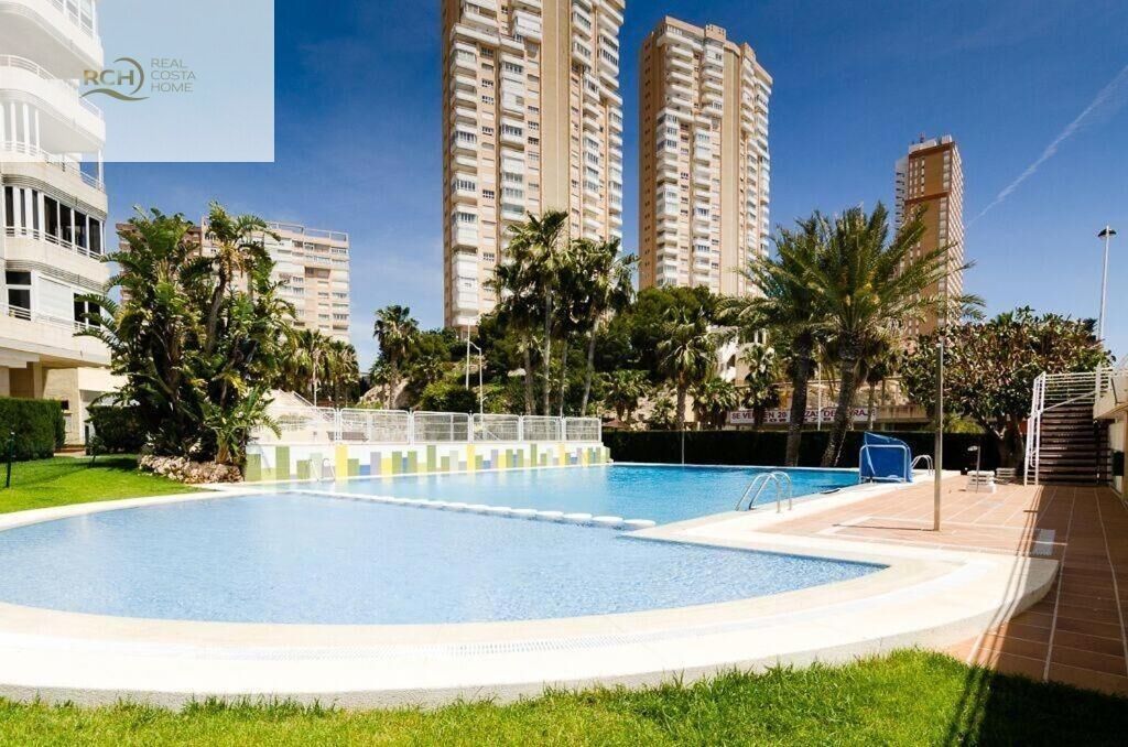 Luxury Apartment for sale in Benidorm, 594 000 €, Photo 1