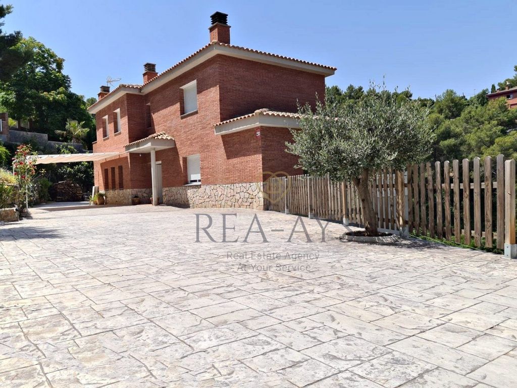Maison de luxe à vendre à Cervelló, 595 000 €, Photo 1