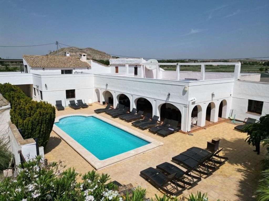 Maison de luxe à vendre à Villena, 699 995 €, Photo 1