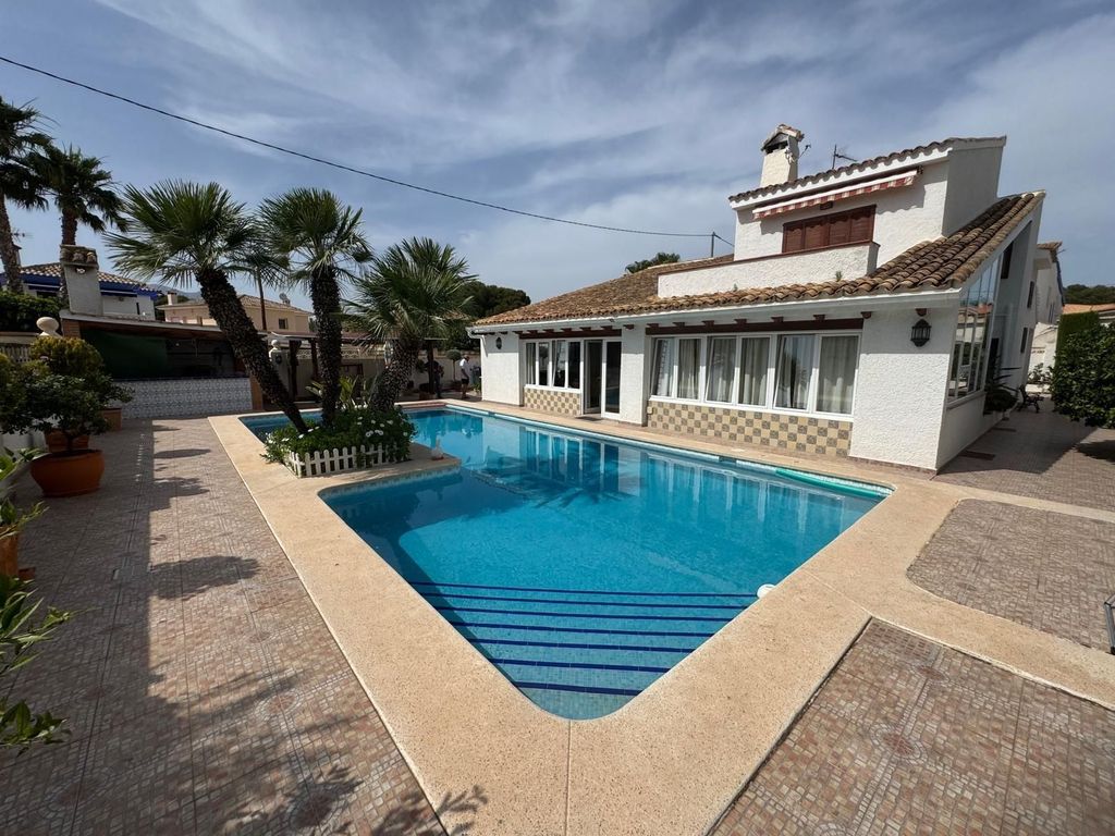 Luxury House for sale in Benidorm, 745 000 €, Photo 4