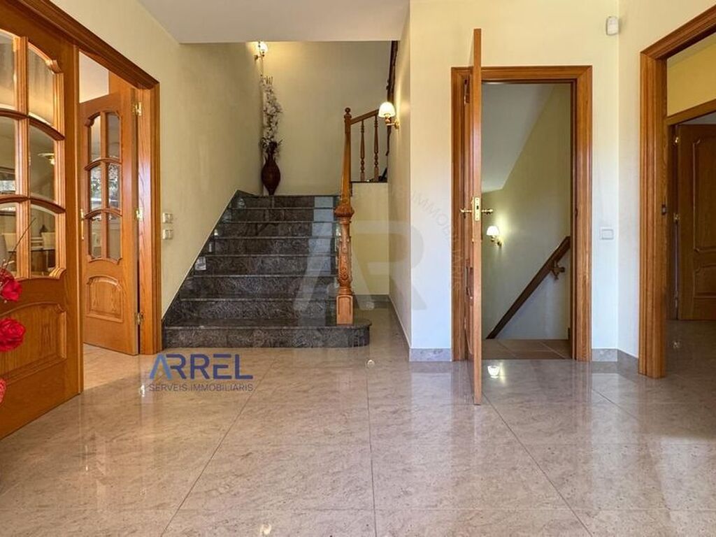 Luxury House for sale in Vallromanes, 889 000 €, Photo 4