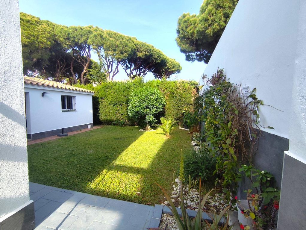 Luxury House for sale in Chiclana de La Frontera, 569 000 €, Photo 7