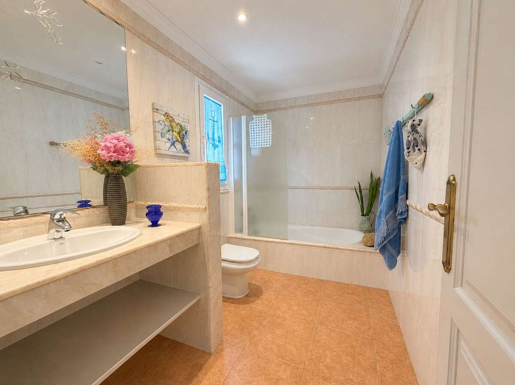 Maison de luxe à vendre à Costa Teguise, 450 000 €, Photo 2