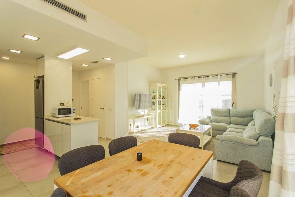 Luxury House for sale in San Miguel de Salinas, 565 000 €, Photo 3