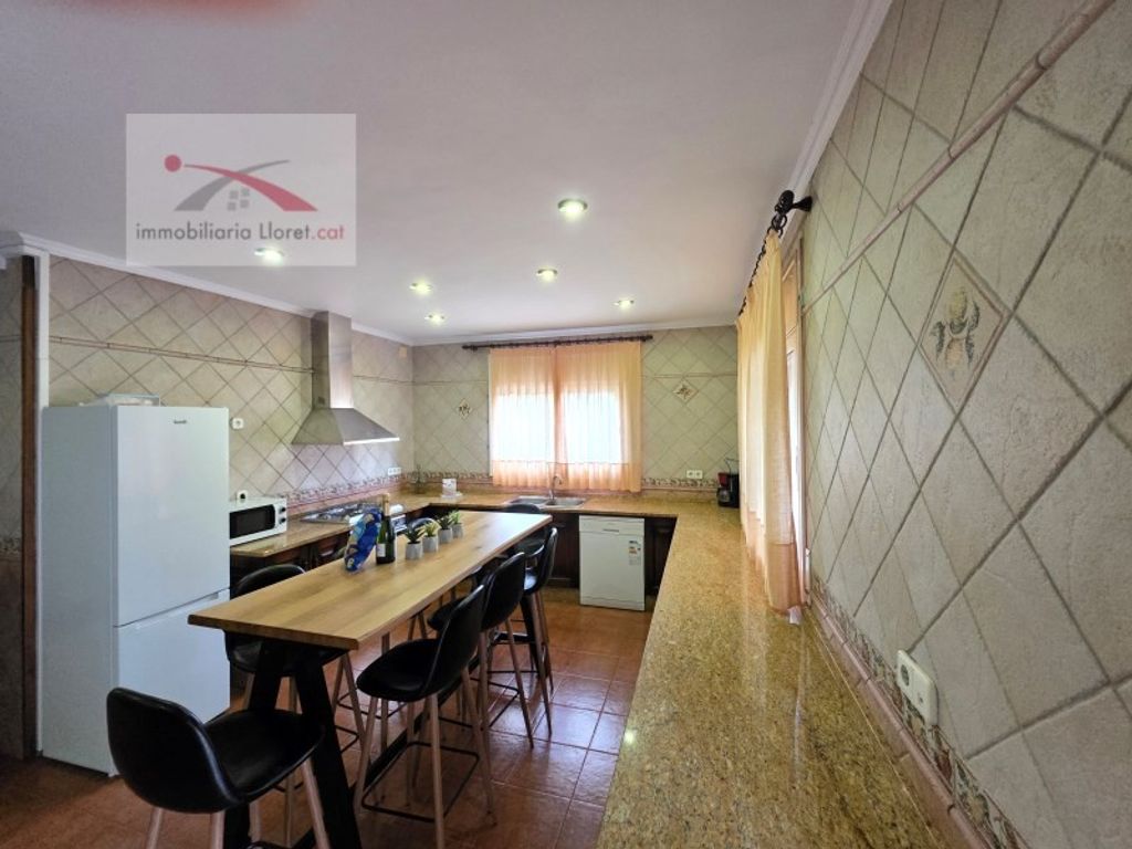 Maison de luxe à vendre à Lloret de Mar, 590 000 €, Photo 3