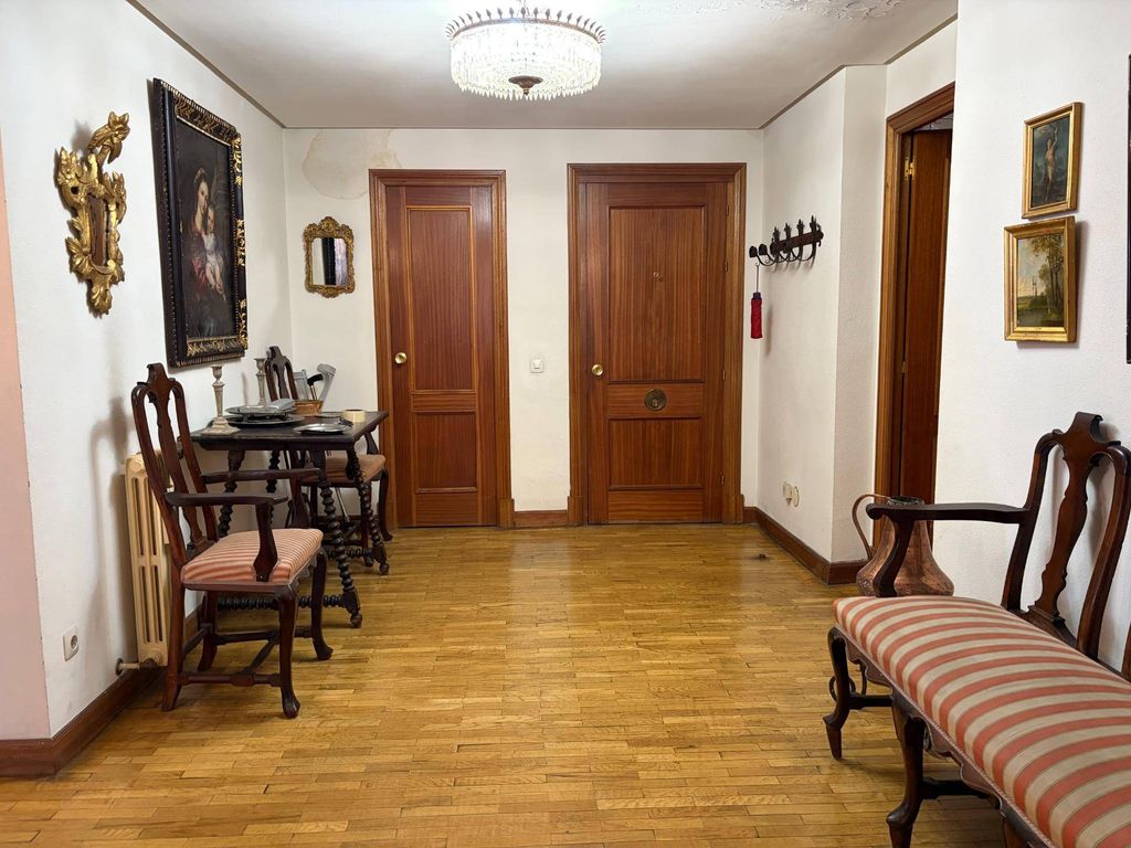 Luxury Apartment for sale in Segovia, 680 000 €, Photo 3