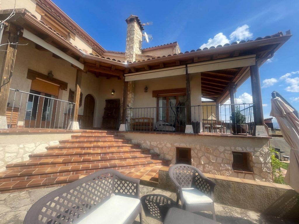 Maison de luxe à vendre à La Lastrilla, 777 000 €, Photo 3