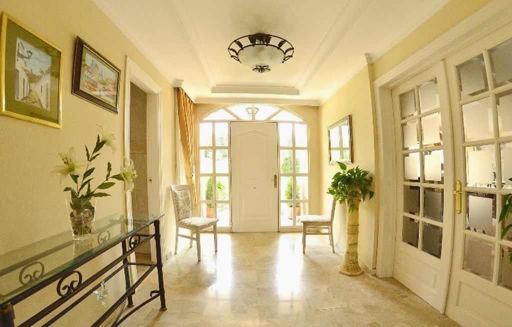 Maison de luxe à vendre à Alhaurín de La Torre, 890 000 €, Photo 3