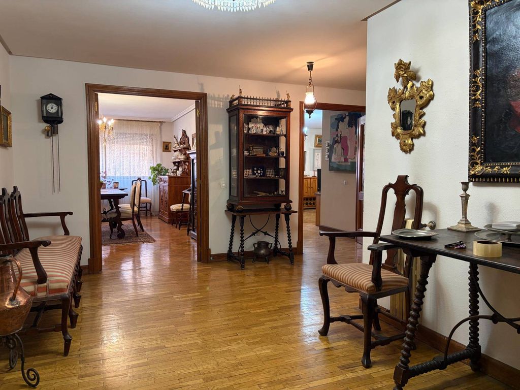 Luxury Apartment for sale in Segovia, 680 000 €, Photo 4
