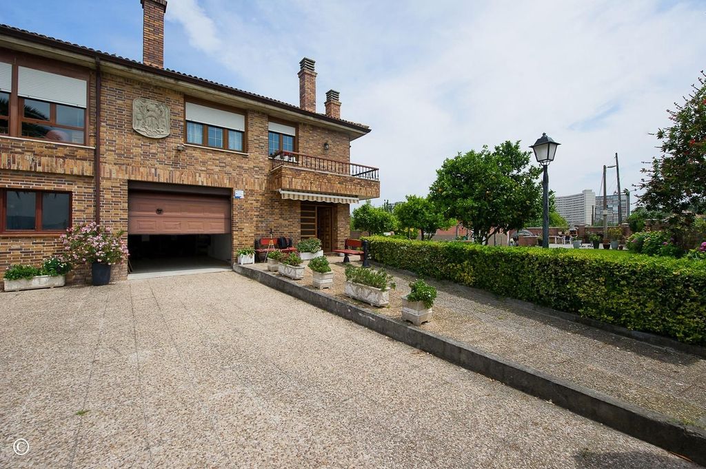 Maison de luxe à vendre à Laredo, 850 000 €, Photo 4