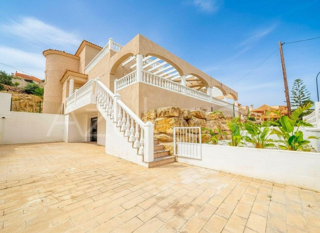 Maison de luxe à vendre à El Campello, 549 999 €, Photo 1
