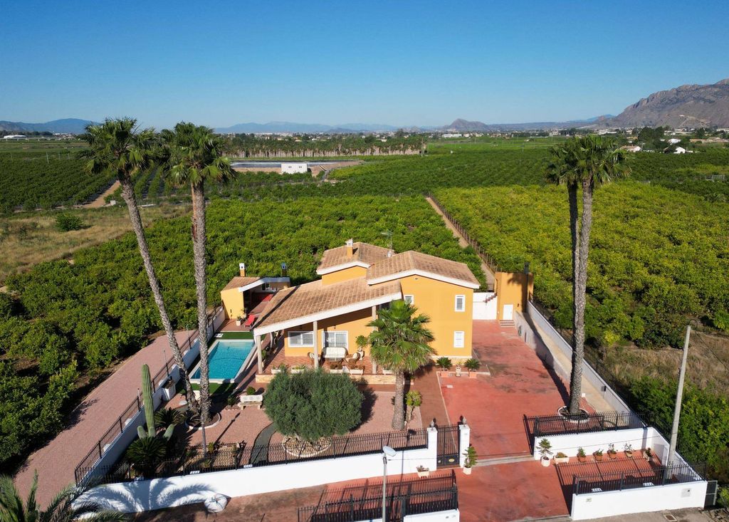 Maison de luxe à vendre à Orihuela, 649 900 €, Photo 1