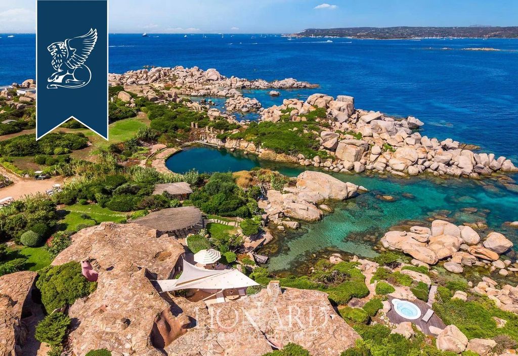Luxury House for sale in Santa Teresa Gallura, 18 000 000 €, Photo 5
