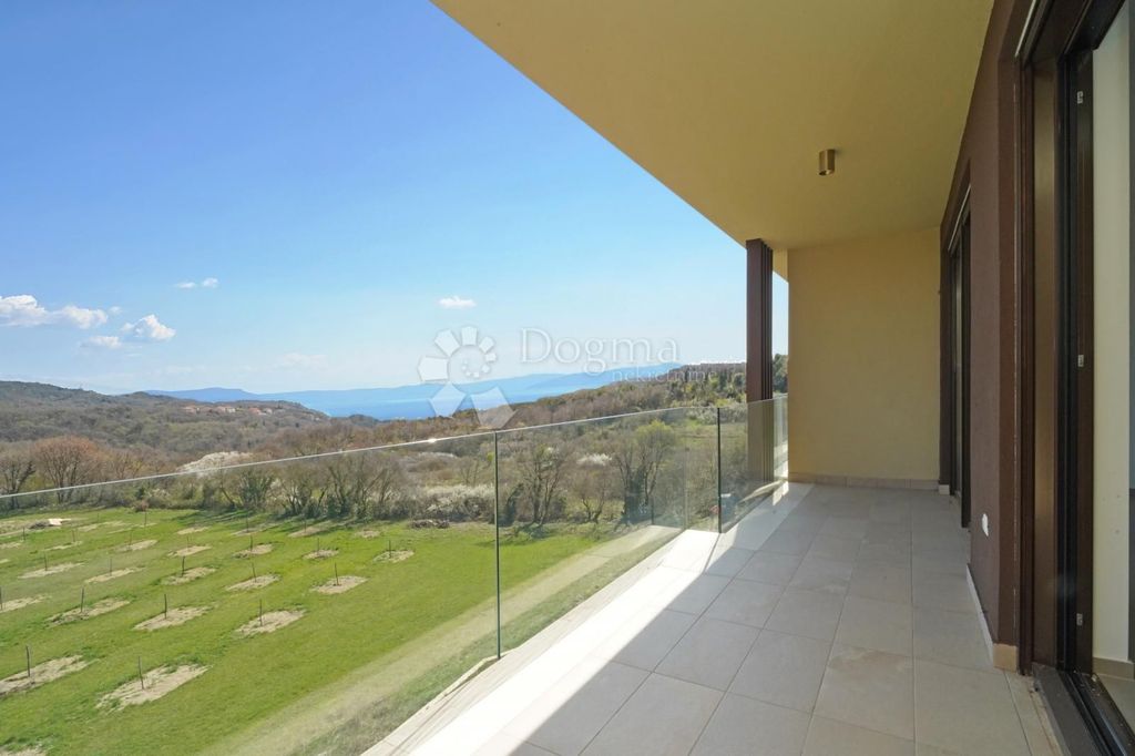Luxury Apartment for sale in Labin, 0 €, Photo 1