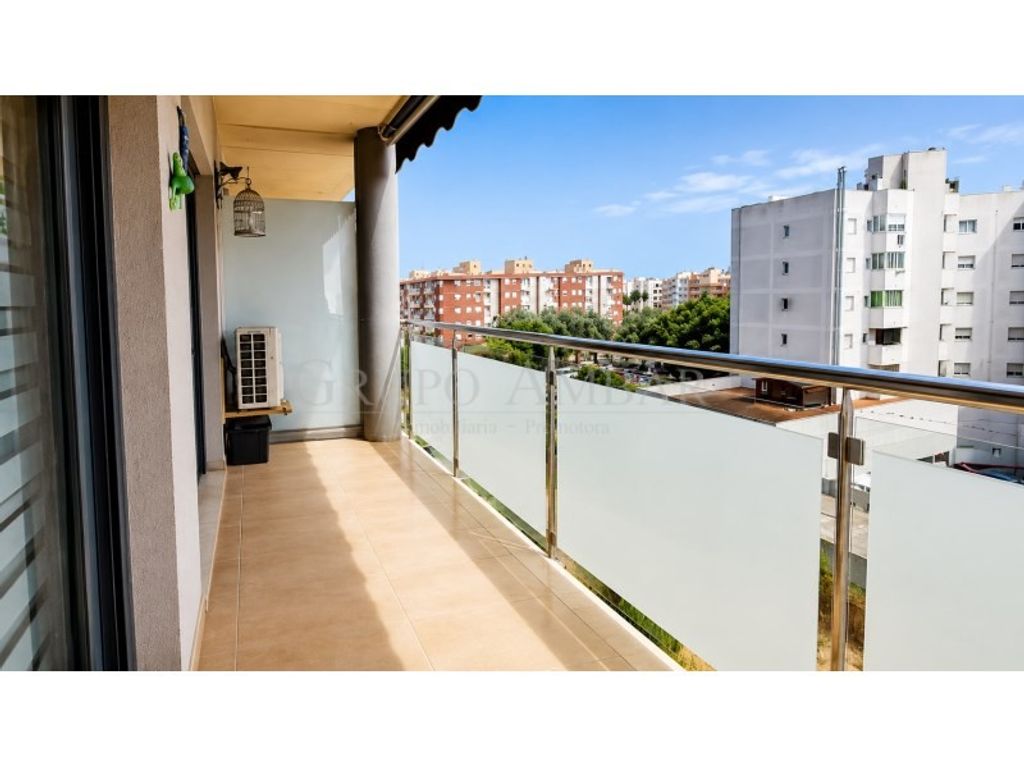 Luxury Apartment for sale in Ibiza, 890 000 €, Photo 1