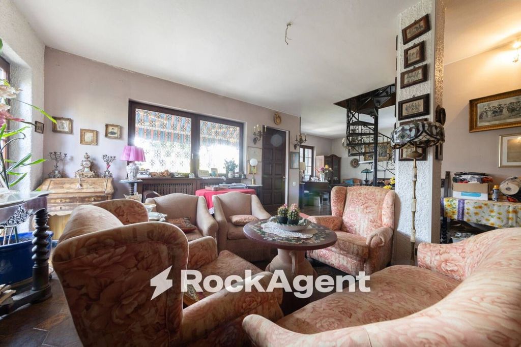 Luxury House for sale in Camparada, 588 000 €, Photo 3