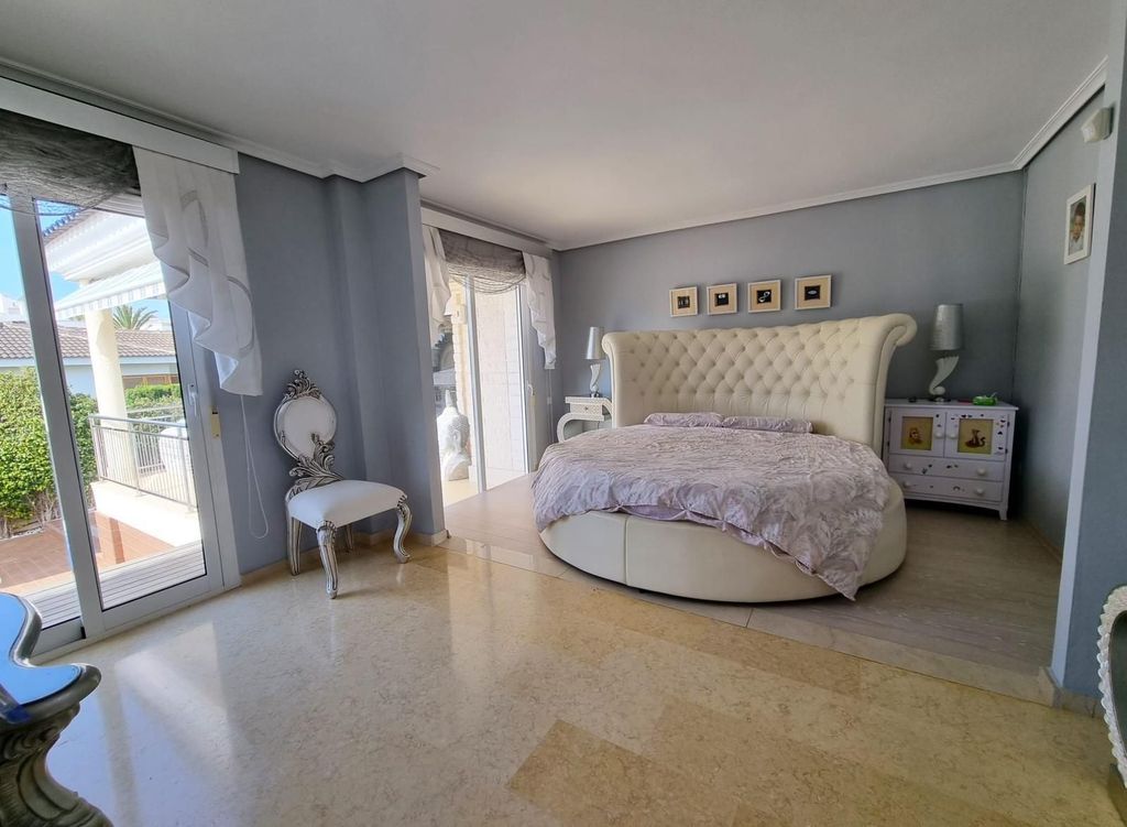 Maison de luxe à vendre à Torrevieja, 1 170 000 €, Photo 3
