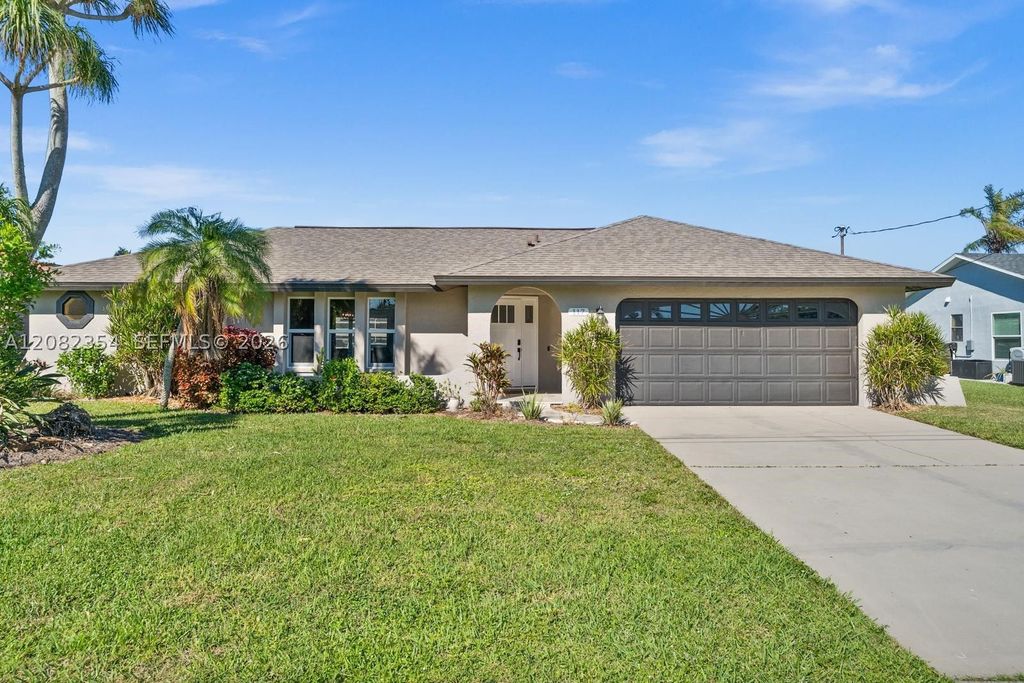 Maison de luxe à vendre à Cape Coral, 575 845 €, Photo 1