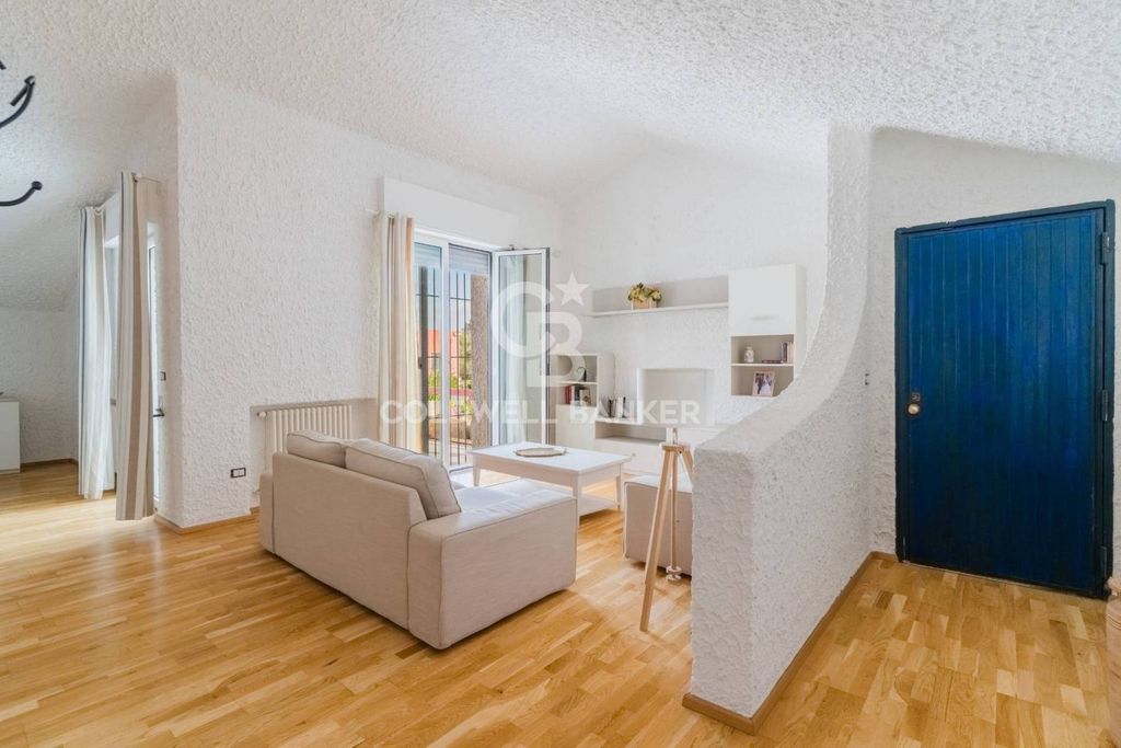 Luxury House for sale in Bari, 600 000 €, Photo 1