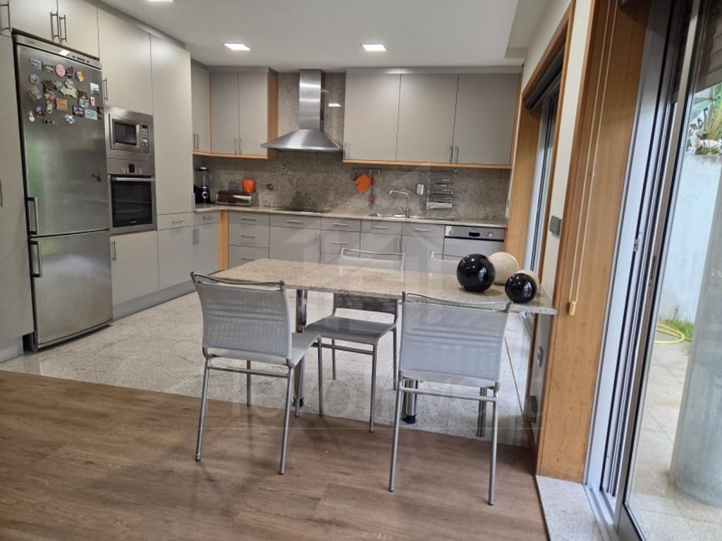 Maison de luxe à vendre à Barcelos, 490 000 €, Photo 1