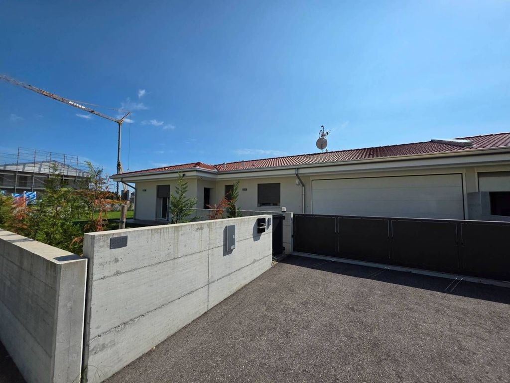 Maison de luxe à vendre à Fontanafredda, 415 000 €, Photo 2