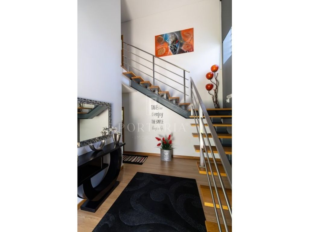 Maison de luxe à vendre à Oliveira de Azemeis, 750 000 €, Photo 3
