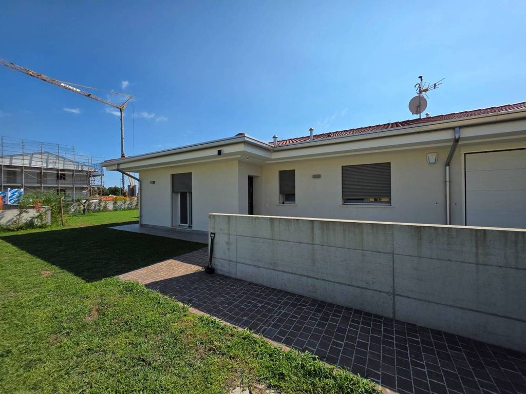 Maison de luxe à vendre à Fontanafredda, 415 000 €, Photo 4
