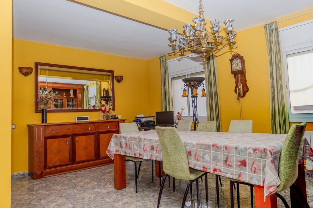 Maison de luxe à vendre à Badalona, 440 000 €, Photo 5