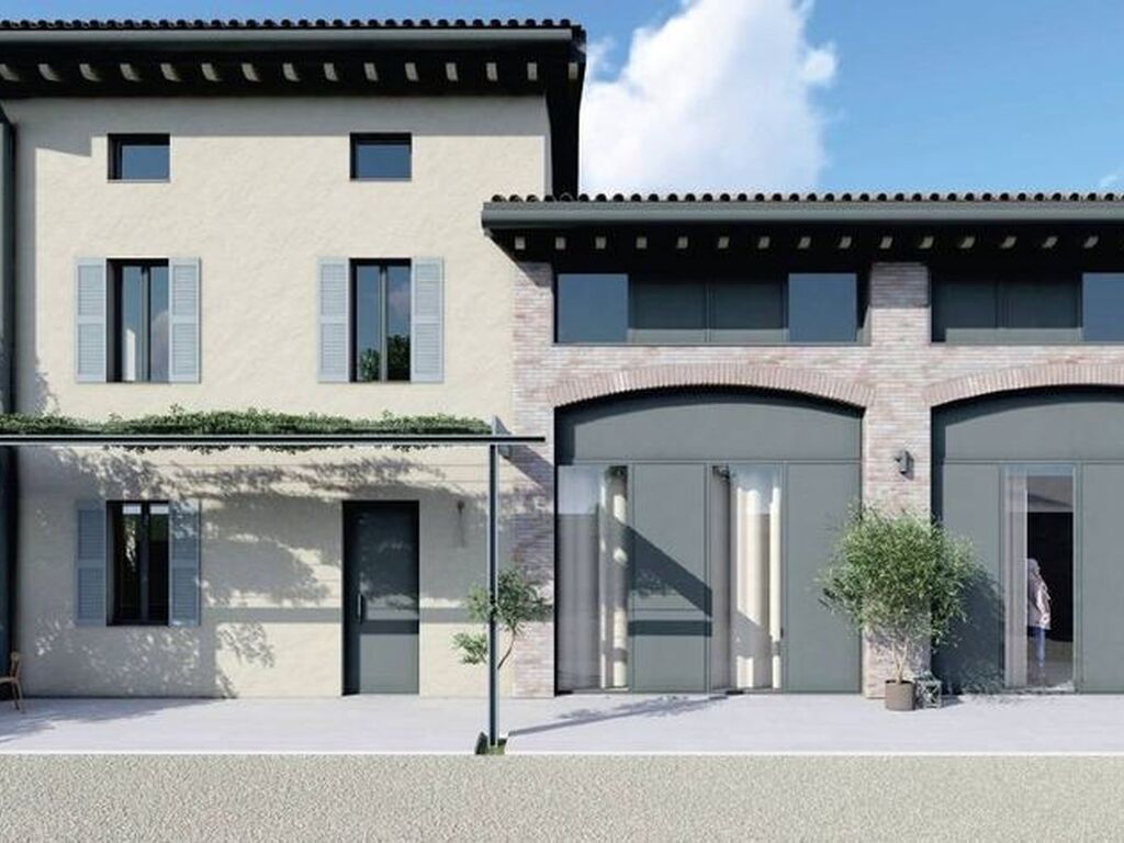 Luxury House for sale in Parma, 410 000 €, Photo 1