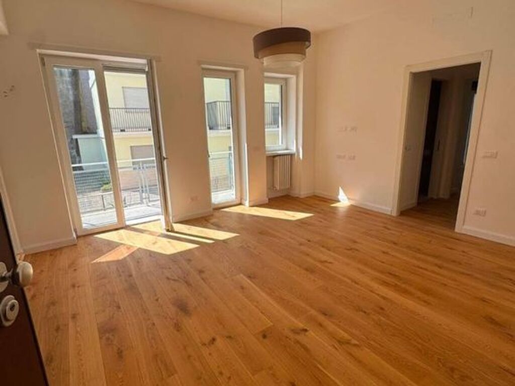 Luxury Apartment for sale in Rome, 499 000 €, Photo 1