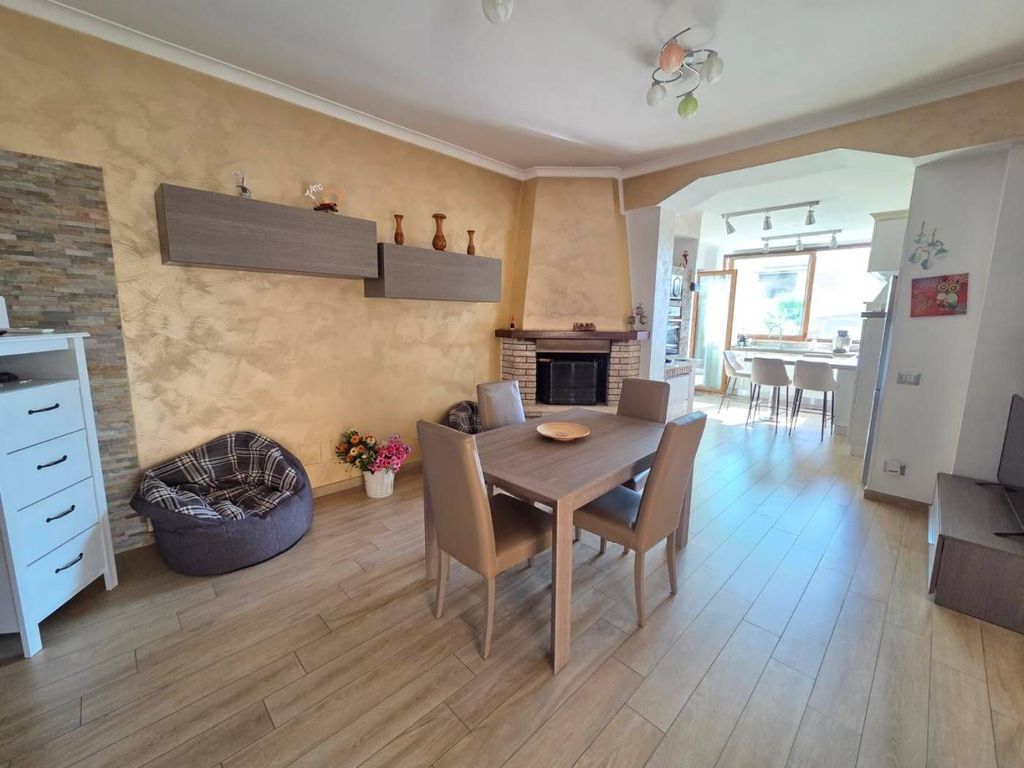 Luxury House for sale in Rome, 499 000 €, Photo 1