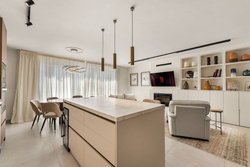 Maison de luxe à vendre à Marbella, 649 500 €, Photo 5
