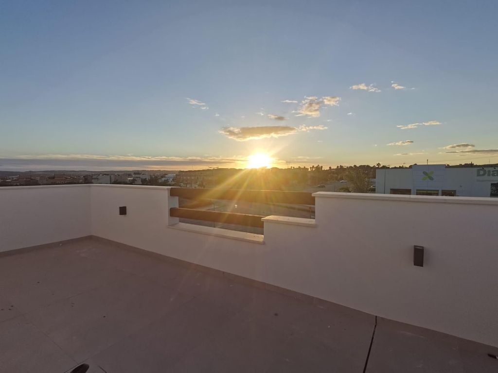 Maison de luxe à vendre à Los Montesinos, 780 000 €, Photo 2