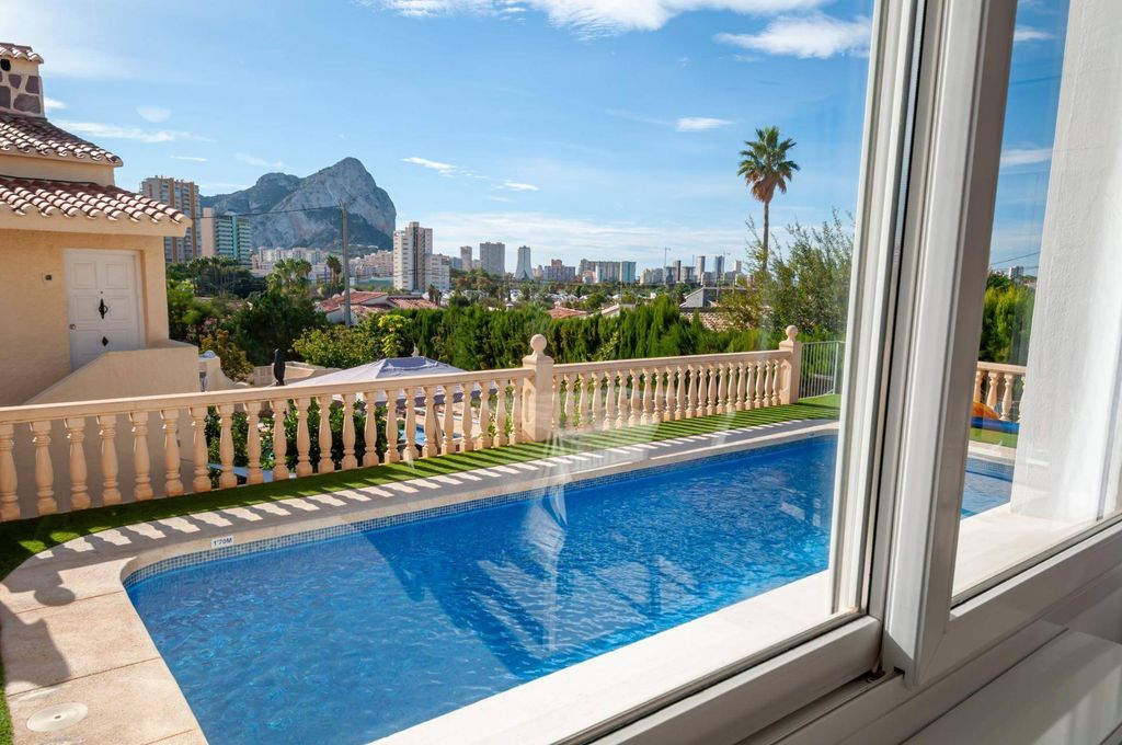 Maison de luxe à vendre à Calp, 690 000 €, Photo 2