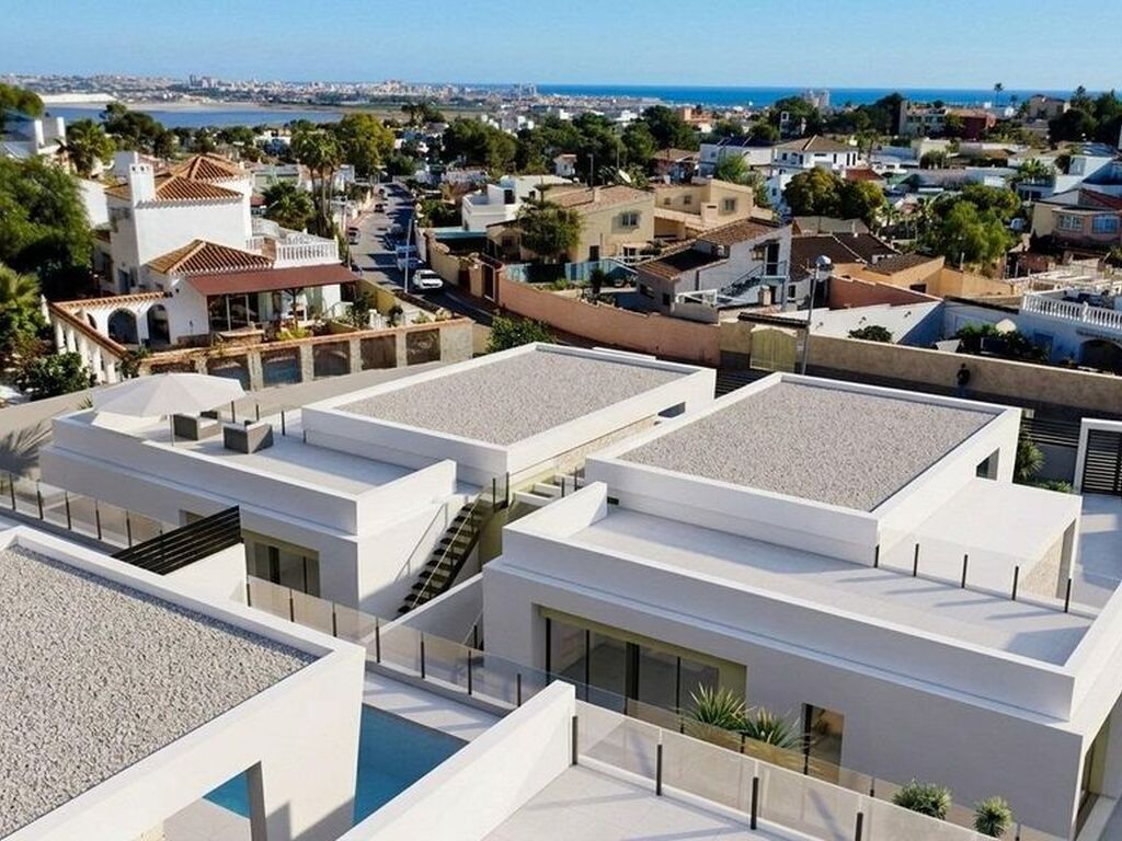 Maison de luxe à vendre à Torrevieja, 725 000 €, Photo 2
