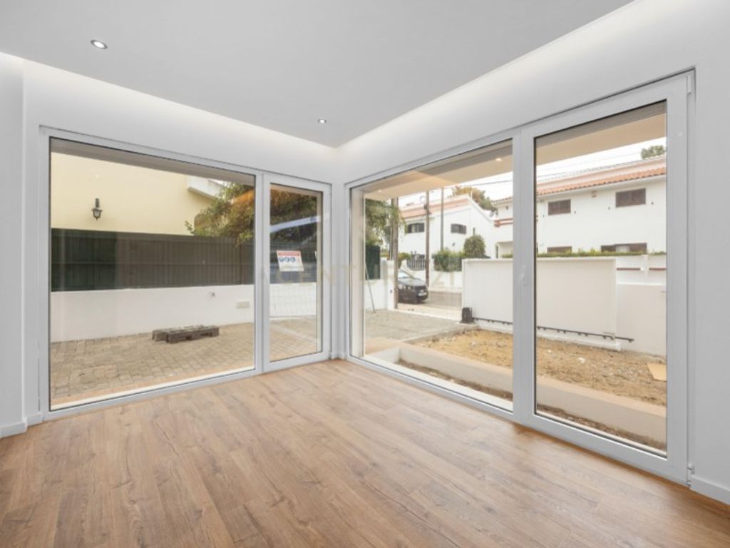 Maison de luxe à vendre à Charneca de Caparica, 850 000 €, Photo 3