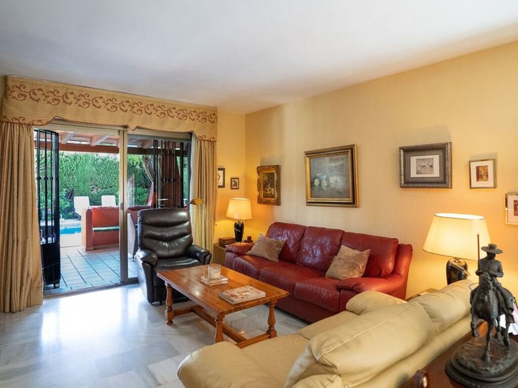 Maison de luxe à vendre à Marbella, 1 475 000 €, Photo 3