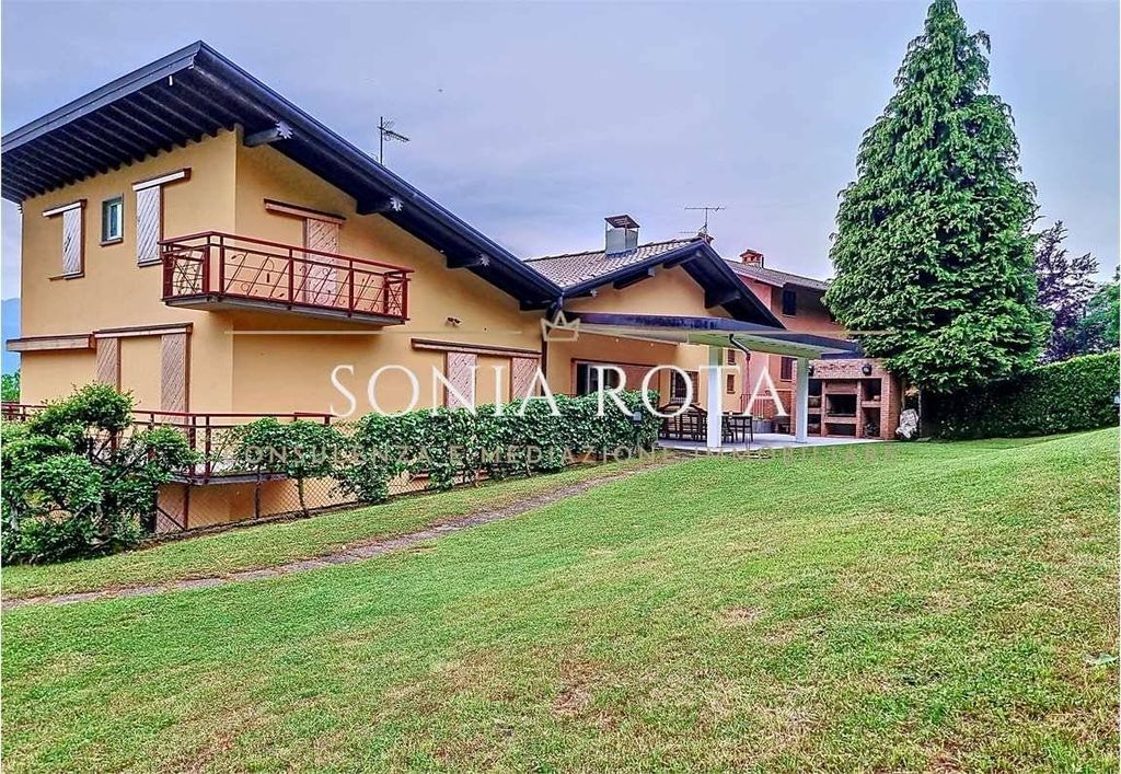 Maison de luxe à vendre à Clusone, 1 000 000 €, Photo 1