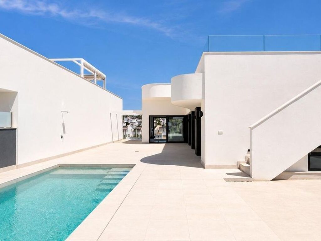 Luxury House for sale in Playas de Orihuela, 695 000 €, Photo 2