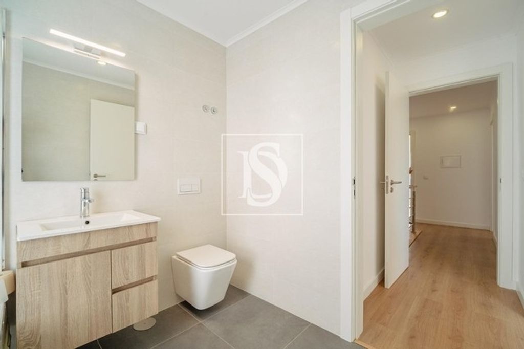 Maison de luxe à vendre à Charneca de Caparica, 498 000 €, Photo 3