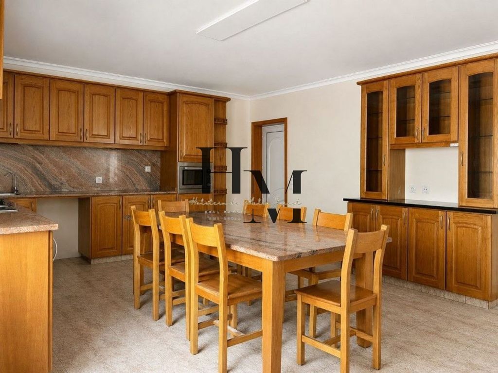 Luxury House for sale in Santa Maria Da Feira, 475 000 €, Photo 4