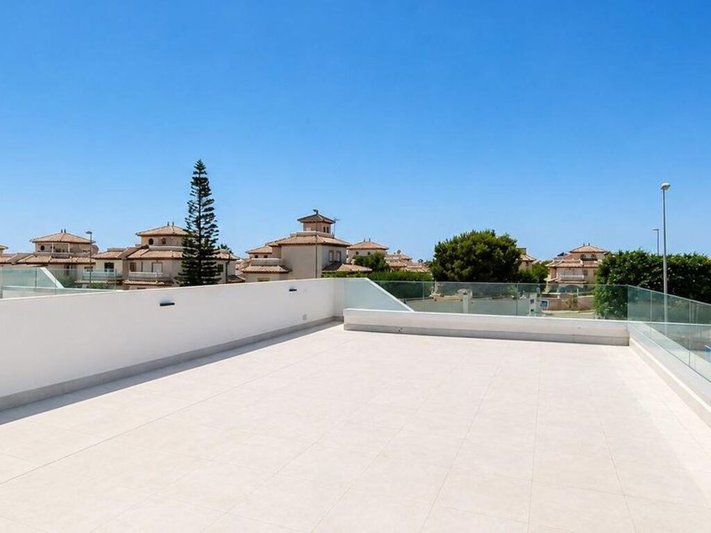 Luxury House for sale in Playas de Orihuela, 695 000 €, Photo 7
