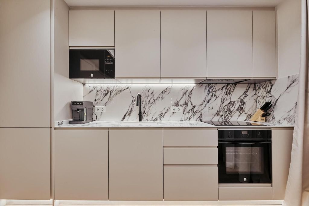 Luxury Apartment for sale in Madrid, 1 169 000 €, Photo 7