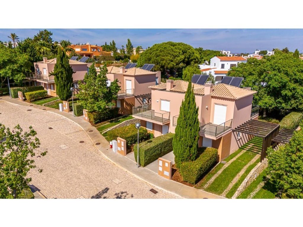 Luxury House for sale in Lagoa, 425 000 €, Photo 1