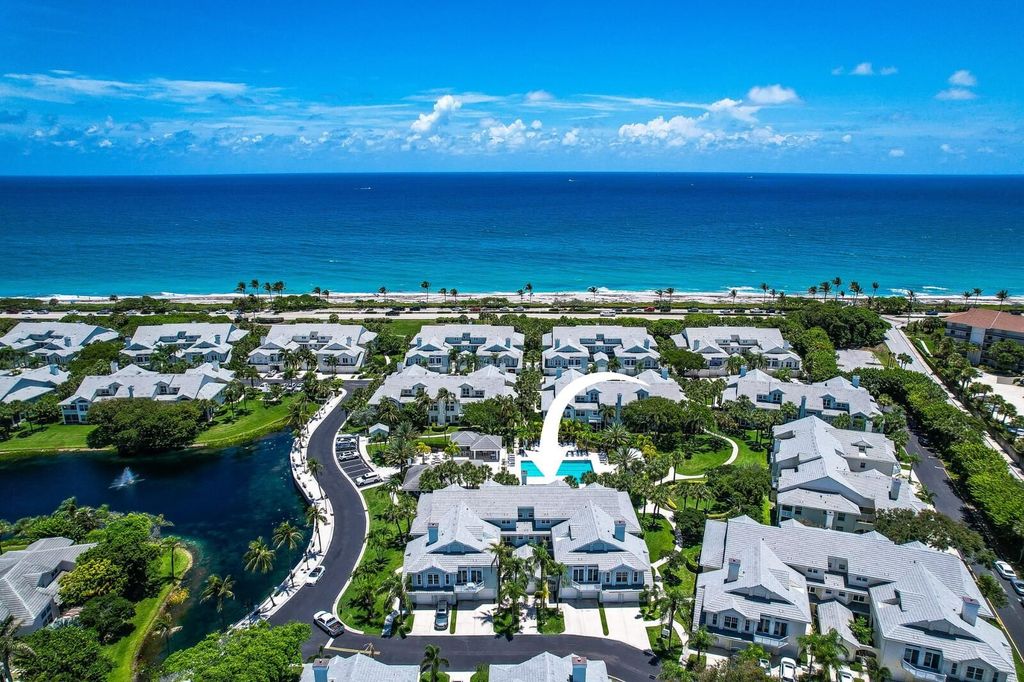 Luxury House for sale in Jupiter, 1 379 277 €, Photo 1